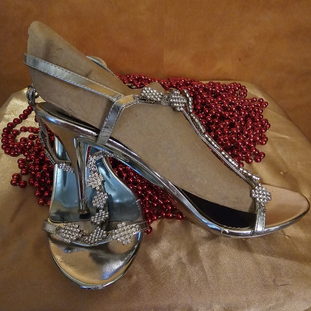 Silver Rhinestone sandals - Picture 2 of 5